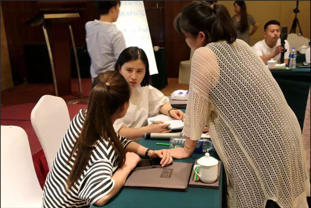 2019狐狸小妖全国加盟商大会现场